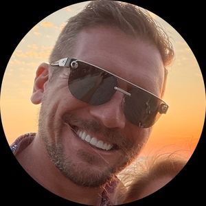 Meet your Posher, Justin